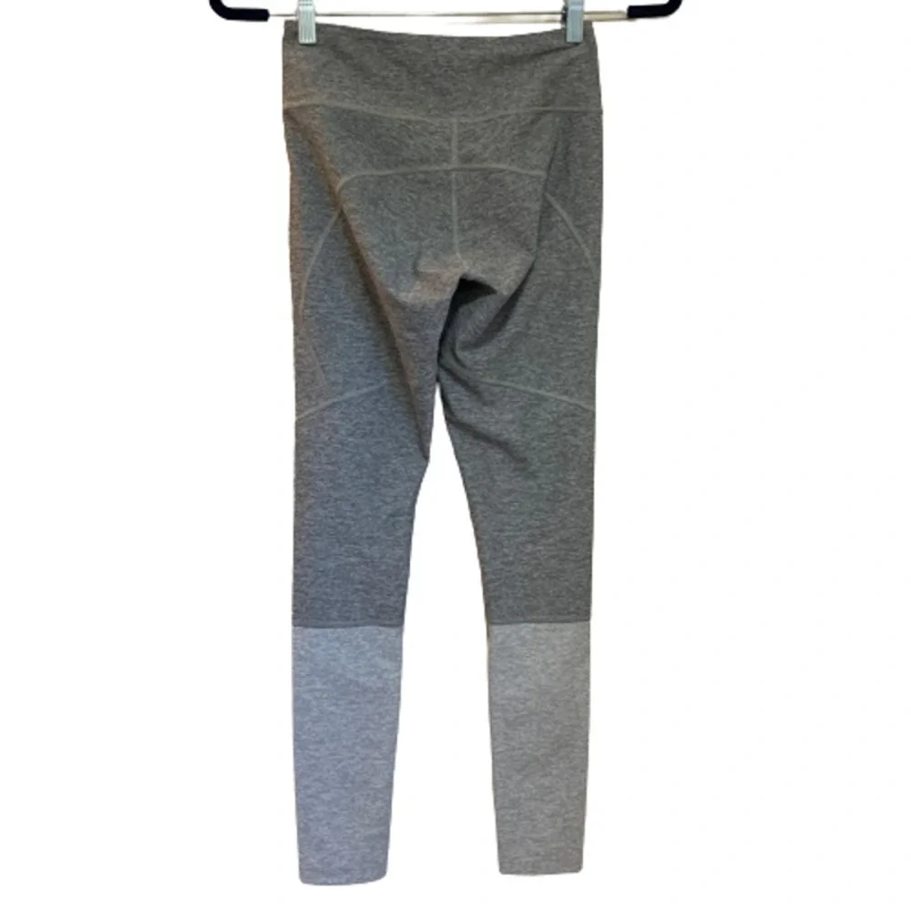 Outdoor Voices 7/8 Dipped Warm Up Leggings Colorblock Ash & Dove Size XS - Picture 3 of 7